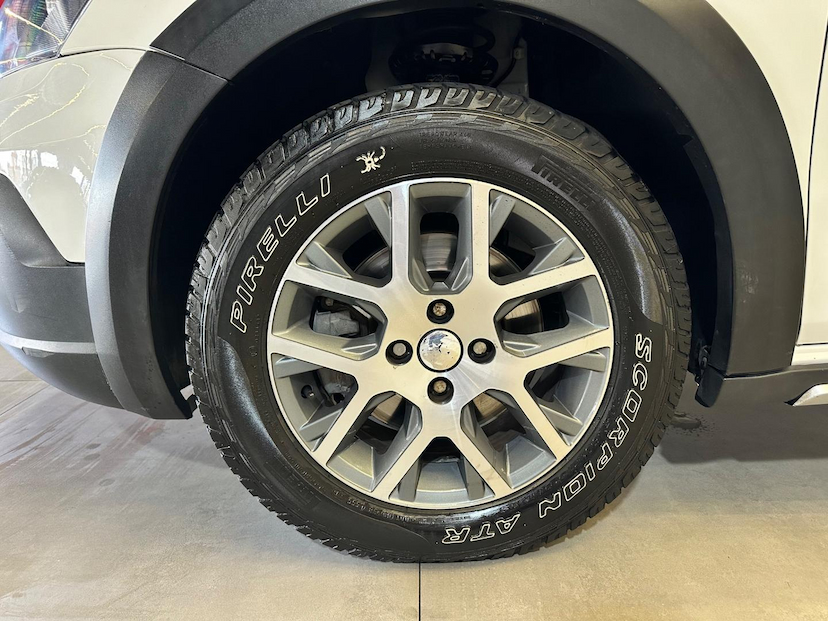 Foto do veículo VOLKSWAGEN SAVEIRO  1.6 CE CROSS 2016 114.840 KM 74.900,00