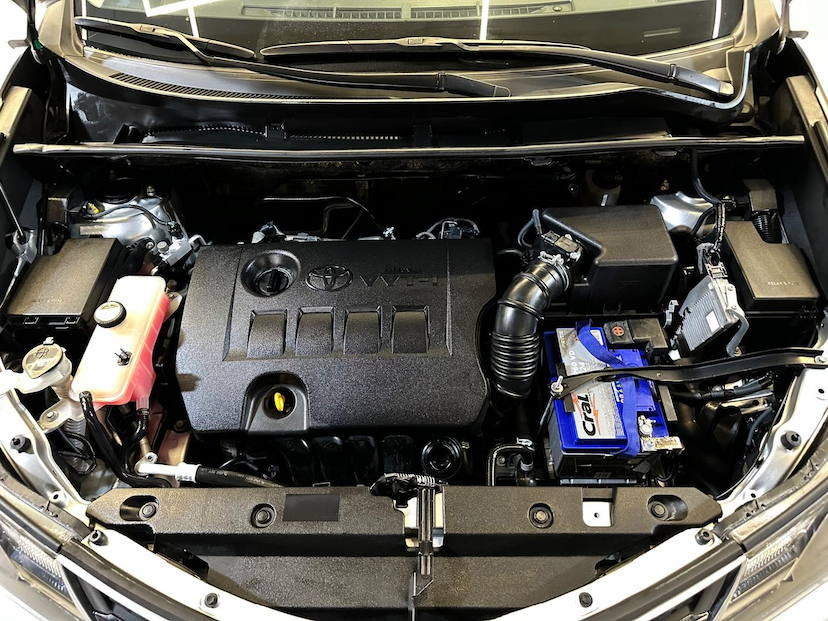 Foto do veículo TOYOTA RAV4  2.0 4X4 16V GASOLINA 4P AUT 2014 101.951 KM 94.900,00