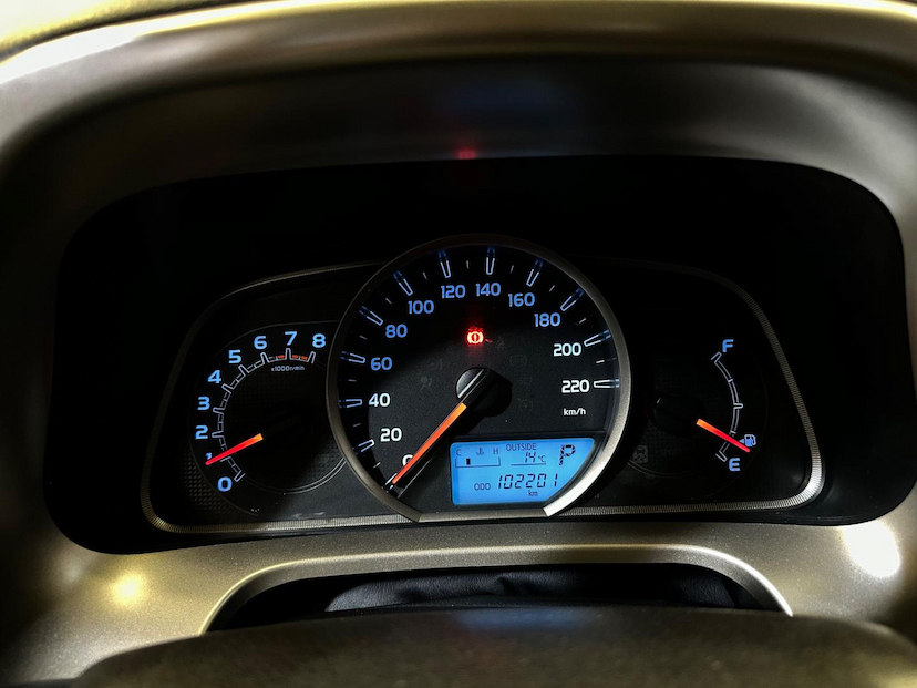 Foto do veículo TOYOTA RAV4  2.0 4X4 16V GASOLINA 4P AUT 2014 101.951 KM 94.900,00