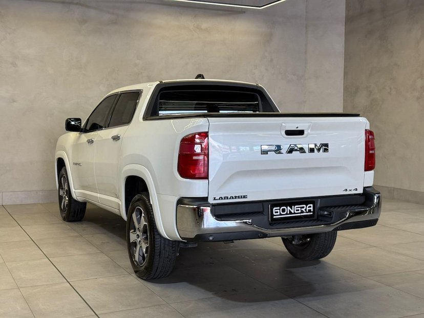 Foto do veículo RAM RAMPAGE  LARAMIE 2.0 2024 10.405 KM 204.900,00