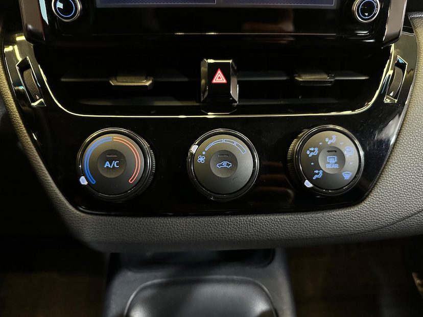 Foto do veículo TOYOTA COROLLA  GLI 20 2022 35.899 KM 119.900,00