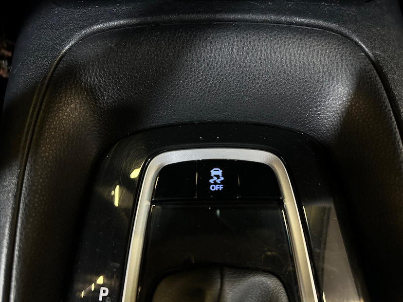 Foto do veículo TOYOTA COROLLA  GLI 20 2022 35.899 KM 119.900,00
