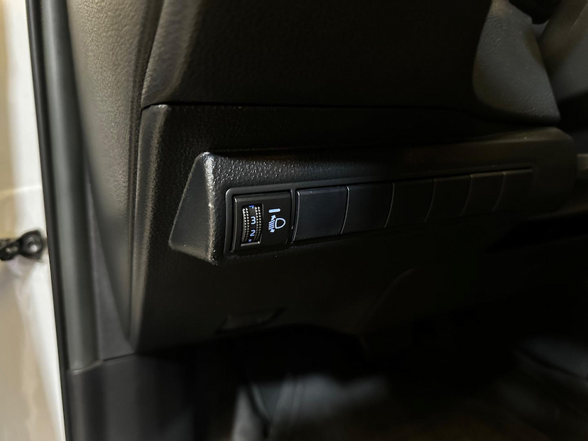 Foto do veículo TOYOTA COROLLA  GLI 20 2022 35.899 KM 119.900,00