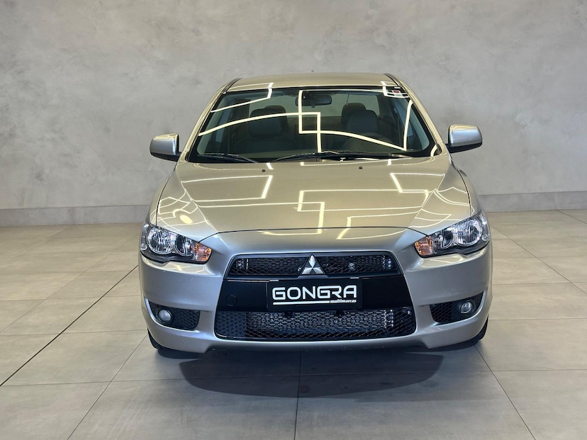 Foto do veículo MITSUBISHI LANCER  2.0 CVT 2019 63.800 KM 76.900,00