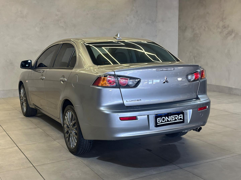 Foto do veículo MITSUBISHI LANCER  2.0 CVT 2019 63.800 KM 76.900,00