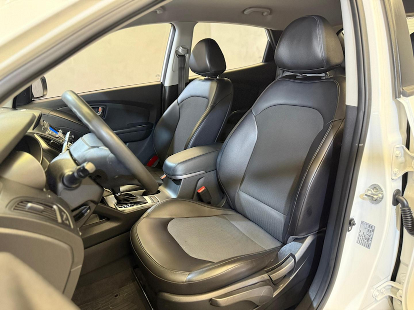 Foto do veículo HYUNDAI IX35  AUT. 2018 86.022 KM 86.900,00