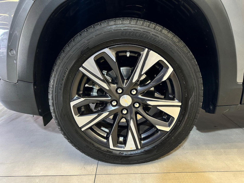 Foto do veículo CHEVROLET TRACKER  PREMIER 1.2 TURBO 12V FLEX AUT 2023 20.431 KM 116.900,00