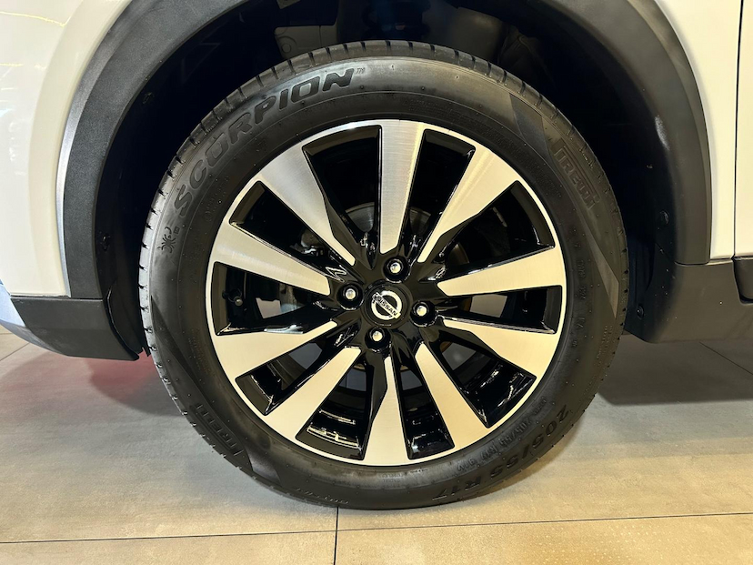 Foto do veículo NISSAN KICKS  SV CVT 2018 132.580 KM 78.900,00