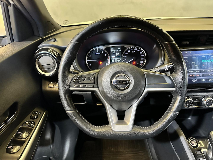 Foto do veículo NISSAN KICKS  SV CVT 2018 132.580 KM 78.900,00