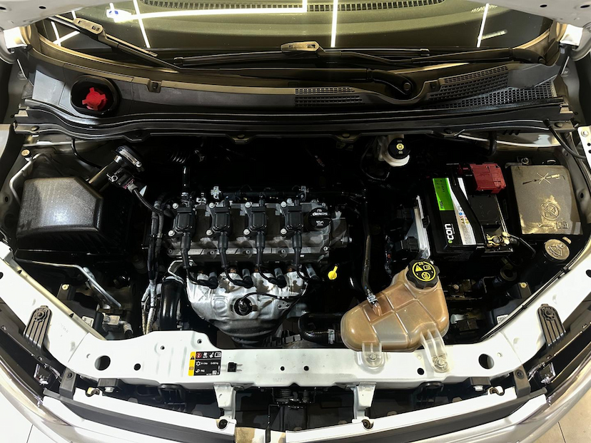 Foto do veículo CHEVROLET ONIX  1.0 MT LT 2019 95.280 KM 53.900,00