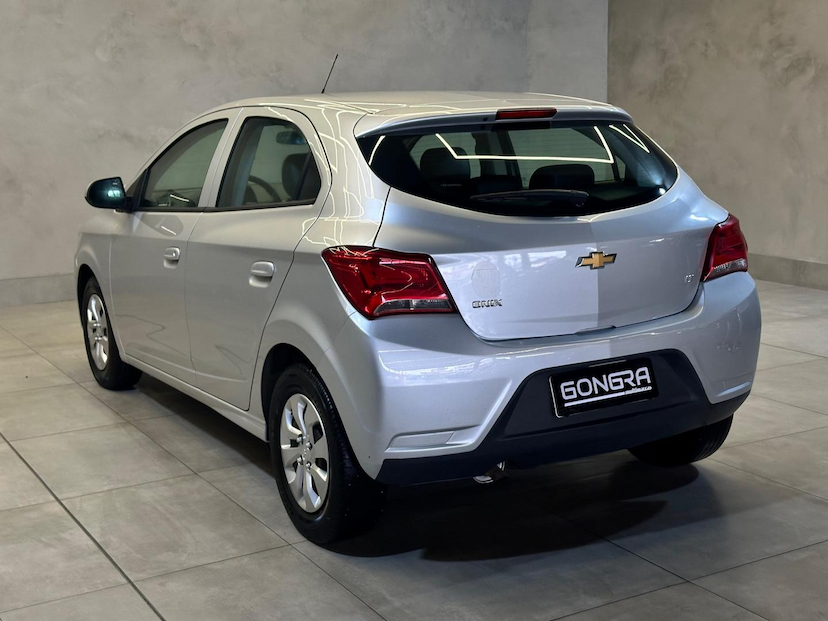 Foto do veículo CHEVROLET ONIX  1.0 MT LT 2019 95.280 KM 53.900,00