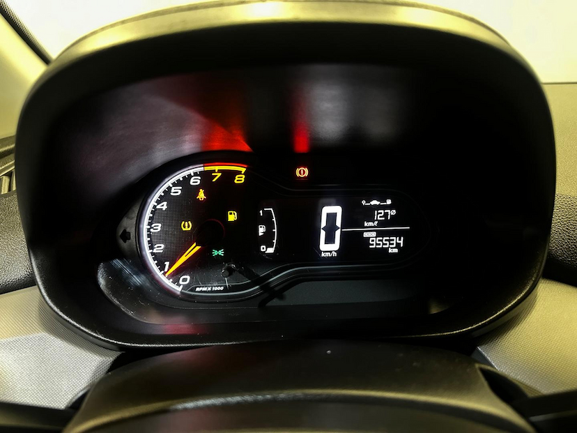 Foto do veículo CHEVROLET ONIX  1.0 MT LT 2019 95.280 KM 53.900,00