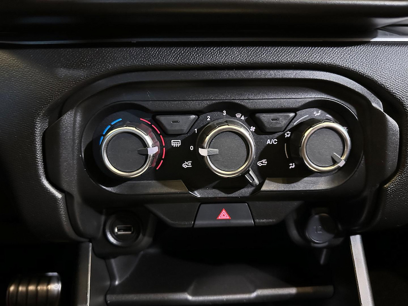 Foto do veículo CITROËN C3  FEEL PACK 1.6 AT 2024 12.960 KM 86.900,00