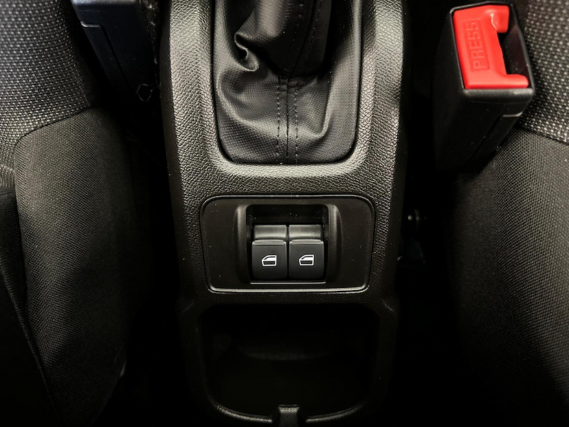 Foto do veículo CITROËN C3  FEEL PACK 1.6 AT 2024 12.960 KM 86.900,00