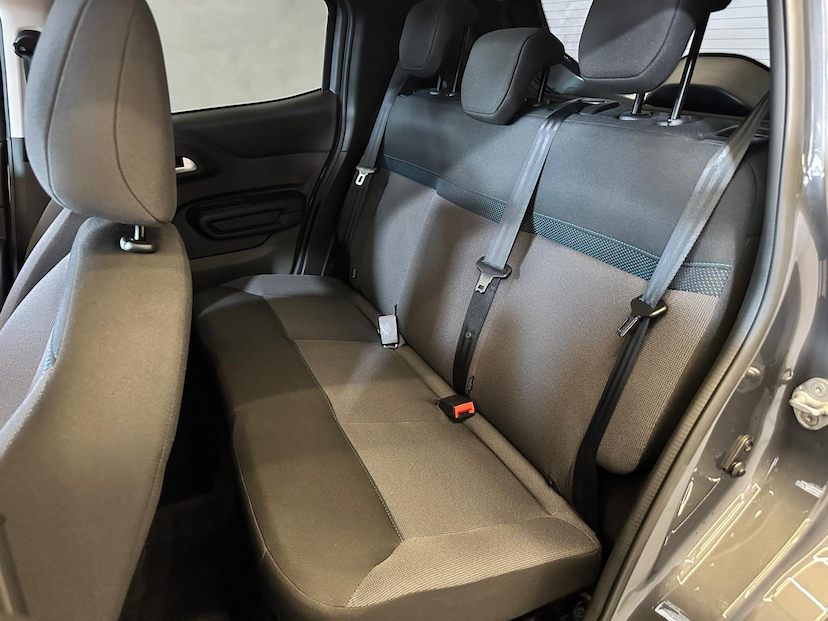 Foto do veículo CITROËN C3  FEEL PACK 1.6 AT 2024 12.960 KM 86.900,00
