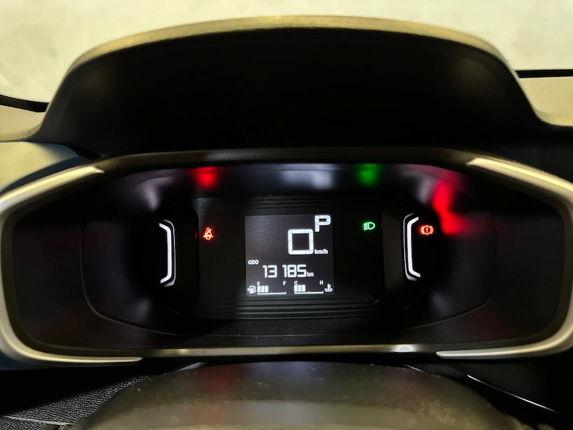 Foto do veículo CITROËN C3  FEEL PACK 1.6 AT 2024 12.960 KM 86.900,00