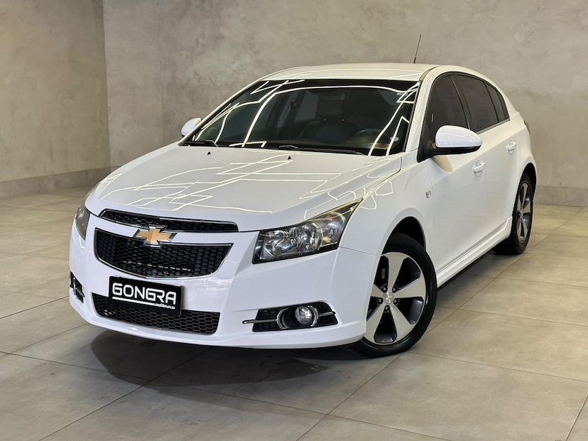 Foto do veículo CHEVROLET CRUZE  LT HB 2014 140.582 KM 62.900,00