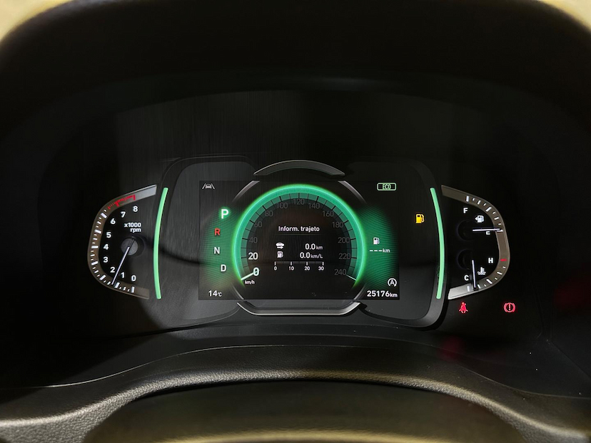 Foto do veículo HYUNDAI CRETA  1.0 TGDI AT6 PLATINUM 2024 25.176 KM 139.900,00