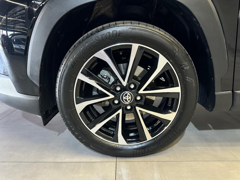 Foto do veículo TOYOTA COROLLA CROSS  XRX 1.8 16V AUT. (HÍBRIDO) 2022 39.578 KM 156.900,00
