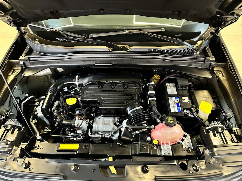 Foto do veículo JEEP RENEGADE  LGTD T270 2024 8.275 KM 119.900,00