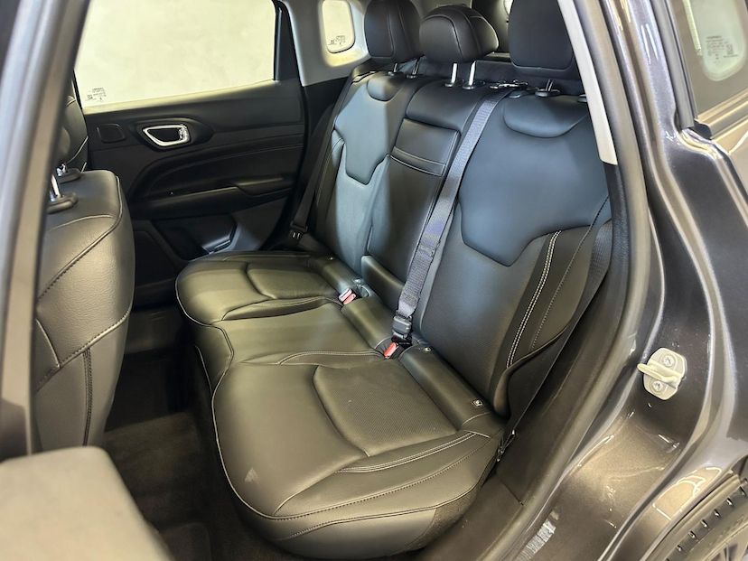 Foto do veículo JEEP COMPASS  LONG T 2025 11.740 KM 172.900,00