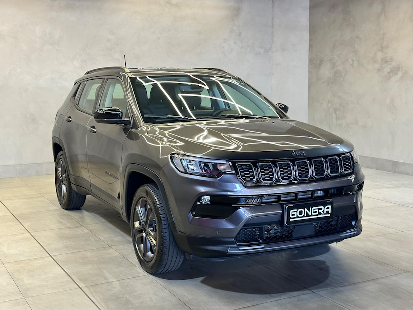 Foto do veículo JEEP COMPASS  LONG T 2025 11.740 KM 172.900,00
