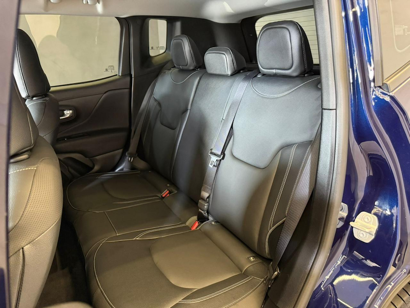 Foto do veículo JEEP RENEGADE  LONGITUDE T270 1.3 TB 4X2 FLEX AUT 2025 14.736 KM 115.900,00