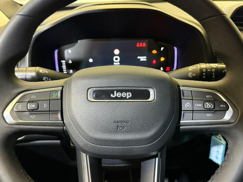 Foto do veículo JEEP RENEGADE  LONGITUDE T270 1.3 TB 4X2 FLEX AUT 2025 14.736 KM 115.900,00