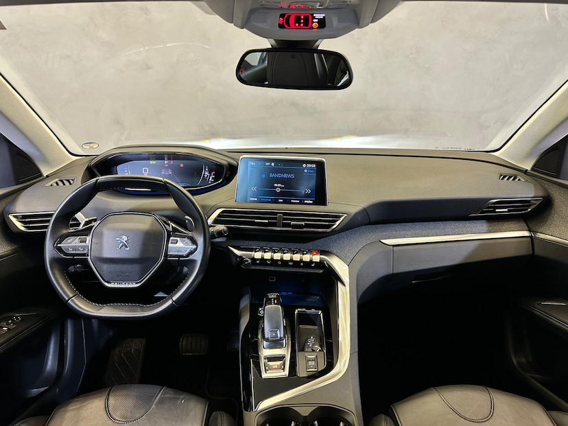 Foto do veículo PEUGEOT 3008  GRIFFE AT 2022 22.200 KM 159.900,00