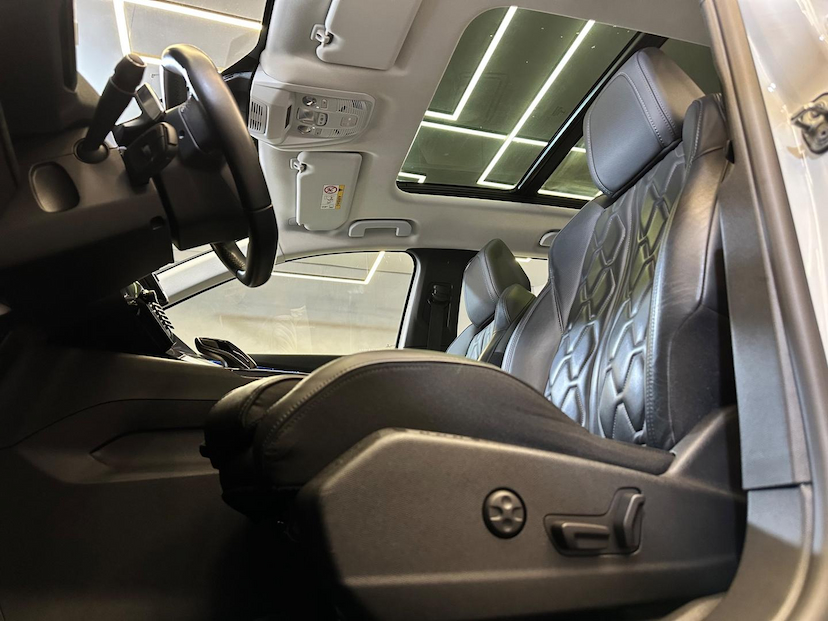 Foto do veículo PEUGEOT 3008  GRIFFE AT 2022 22.200 KM 159.900,00