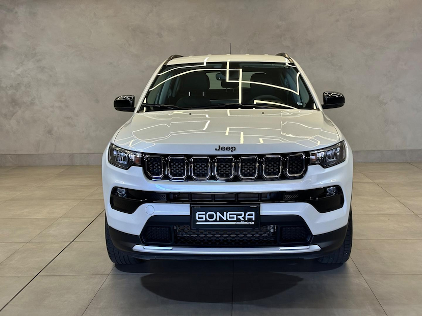 Foto do veículo JEEP COMPASS  LONG TF 2024 14.460 KM 151.900,00