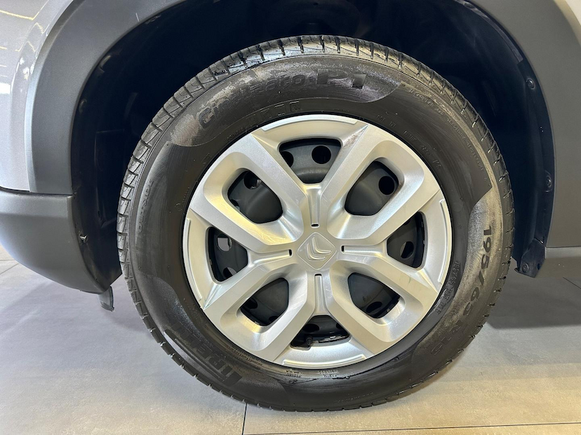 Foto do veículo CITROËN C3  LIVE PK 1.0 2024 3.670 KM 68.900,00