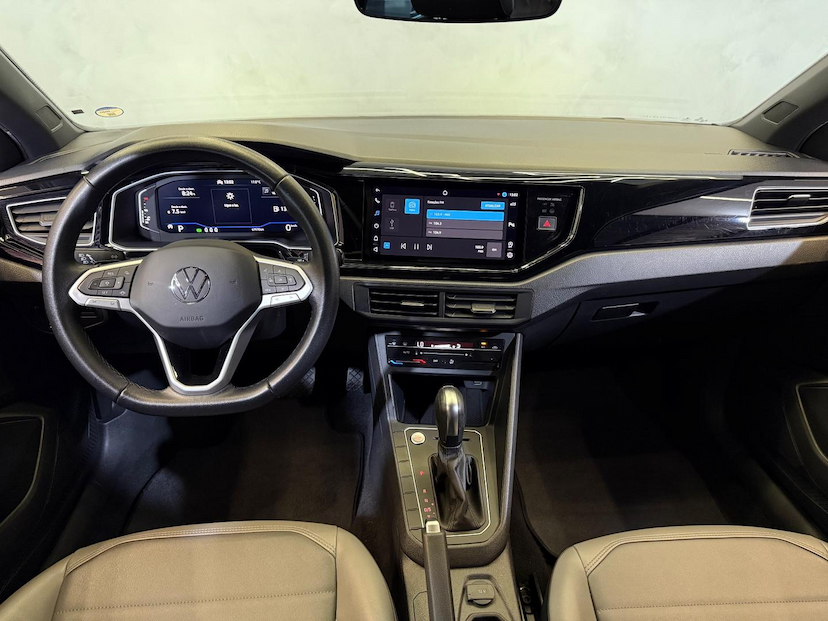 Foto do veículo VOLKSWAGEN NIVUS  HL TSI 2022 67.900 KM 112.900,00