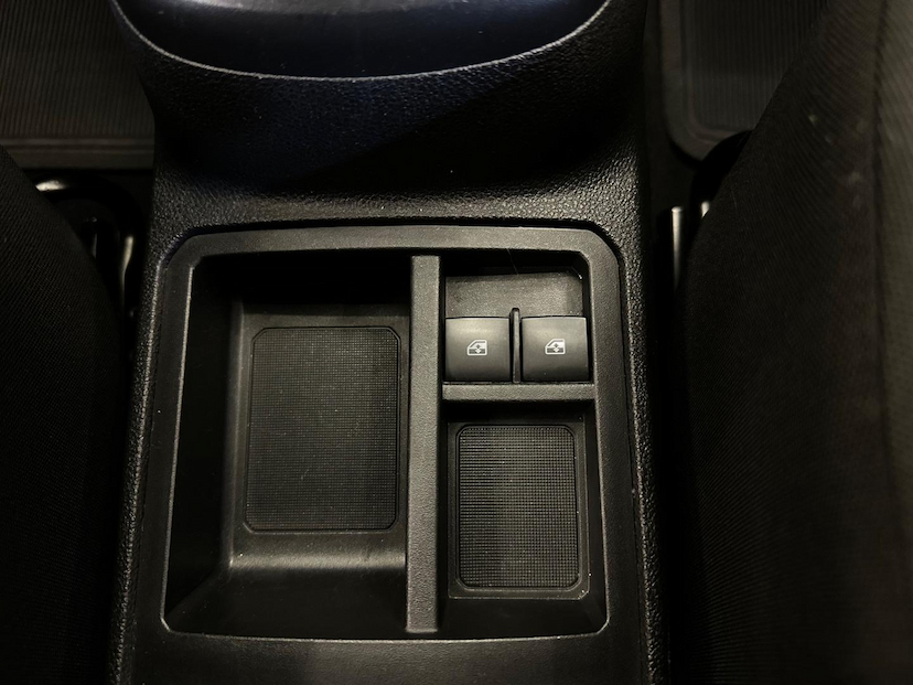 Foto do veículo CHEVROLET ONIX  1.0MT JOYE 2019 78.840 KM 54.900,00