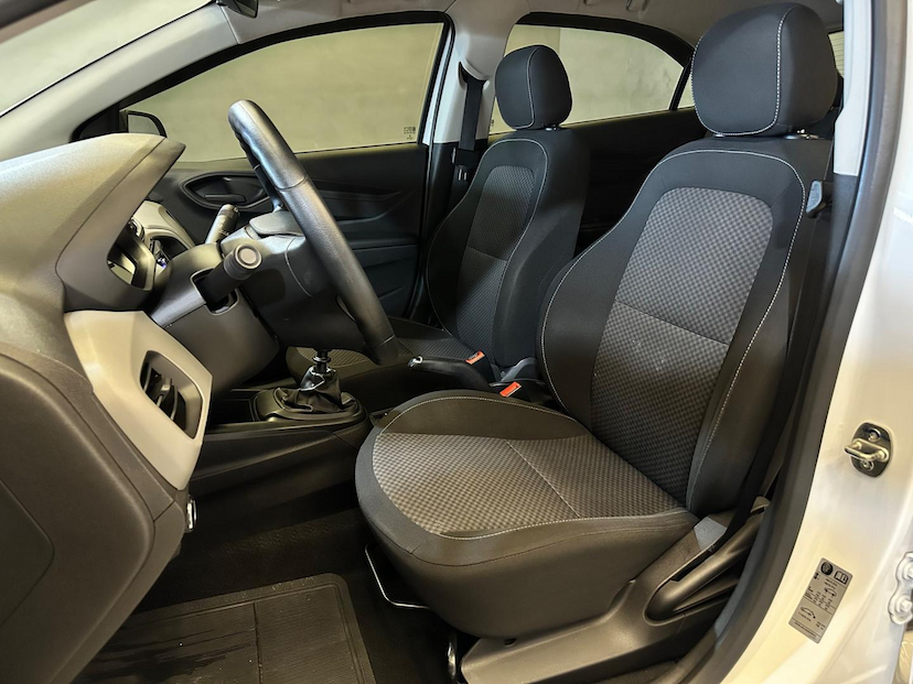 Foto do veículo CHEVROLET ONIX  1.0MT JOYE 2019 78.840 KM 54.900,00