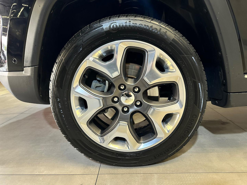 Foto do veículo JEEP COMPASS  LONGITUDE D 2020 54.000 KM 118.900,00