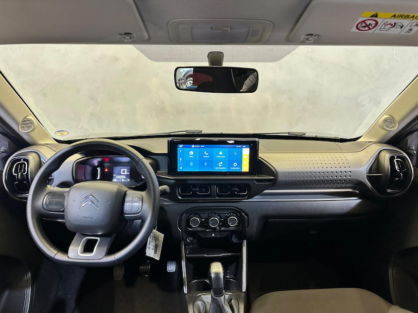 Foto do veículo CITROËN C3  LIVE PK 1.0 2024 6.613 KM 68.900,00