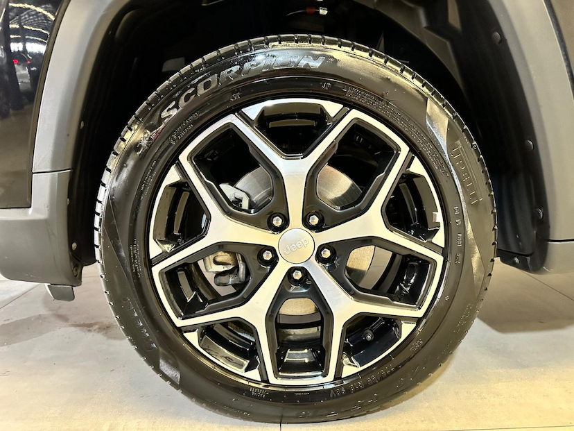 Foto do veículo JEEP COMPASS  LONG. T270 1.3 TB 4X2 FLEX AUT. 2025 9.526 KM 169.900,00