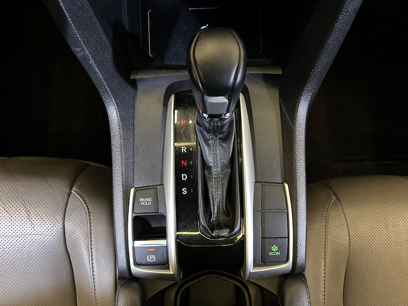Foto do veículo HONDA CIVIC  TOURING CVT 2020 108.784 KM 142.900,00