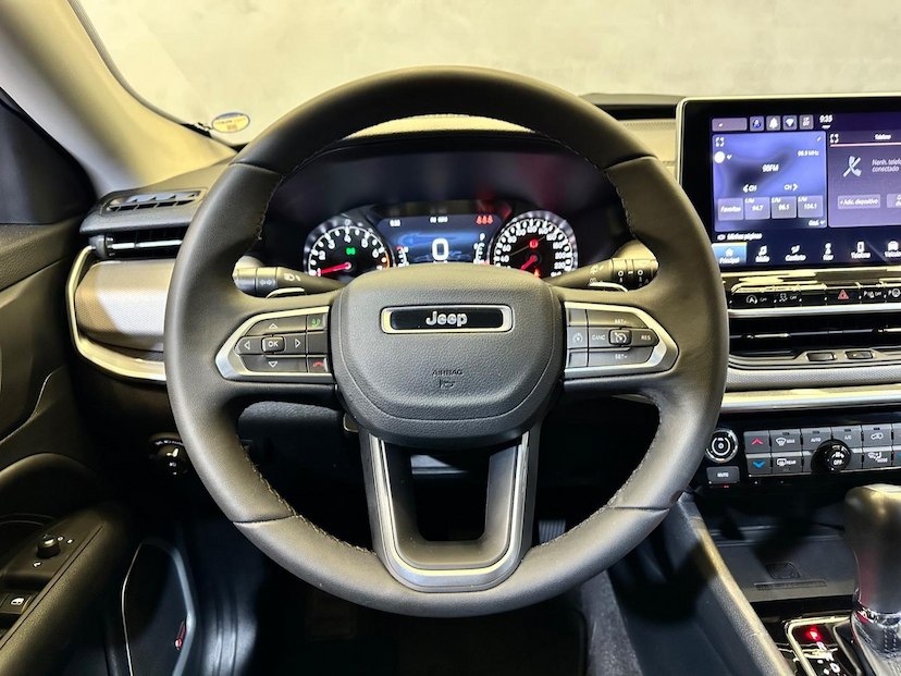 Foto do veículo JEEP COMPASS  LONG. T270 1.3 TB 4X2 FLEX AUT. 2024 18.297 KM 152.900,00