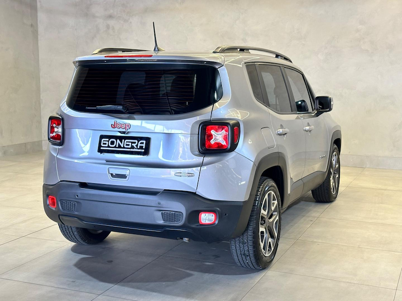 Foto do veículo JEEP RENEGADE  LNGTD AT 2019 99.112 KM 74.900,00