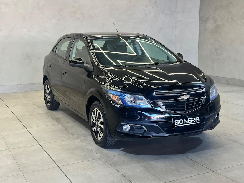 Foto do veículo CHEVROLET ONIX  1.4MT LTZ 2014 140.500 KM 49.900,00