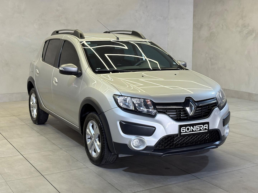 Foto do veículo RENAULT SANDERO  1.6 SL STEPWAY RIP CURL 16V FLEX 4P MANUAL 2017 102.325 KM 52.900,00