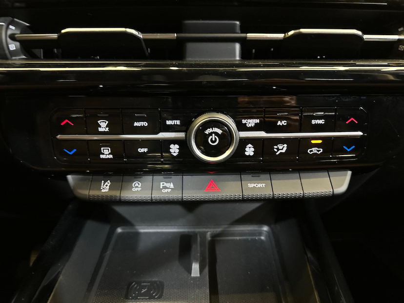 Foto do veículo RAM RAMPAGE  LARAMIE 2.0 GAS 2024 20.238 KM 212.900,00