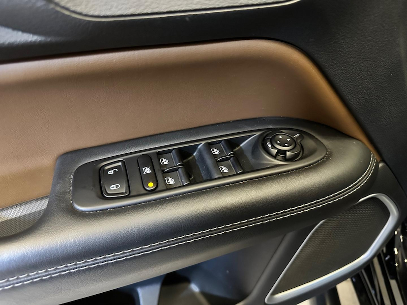 Foto do veículo RAM RAMPAGE  LARAMIE 2.0 GAS 2024 20.238 KM 212.900,00