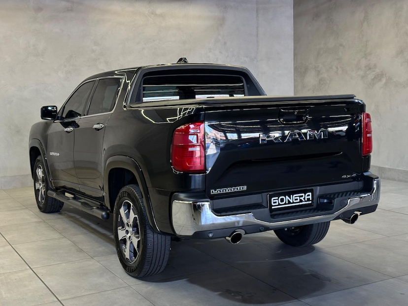 Foto do veículo RAM RAMPAGE  LARAMIE 2.0 GAS 2024 20.238 KM 212.900,00