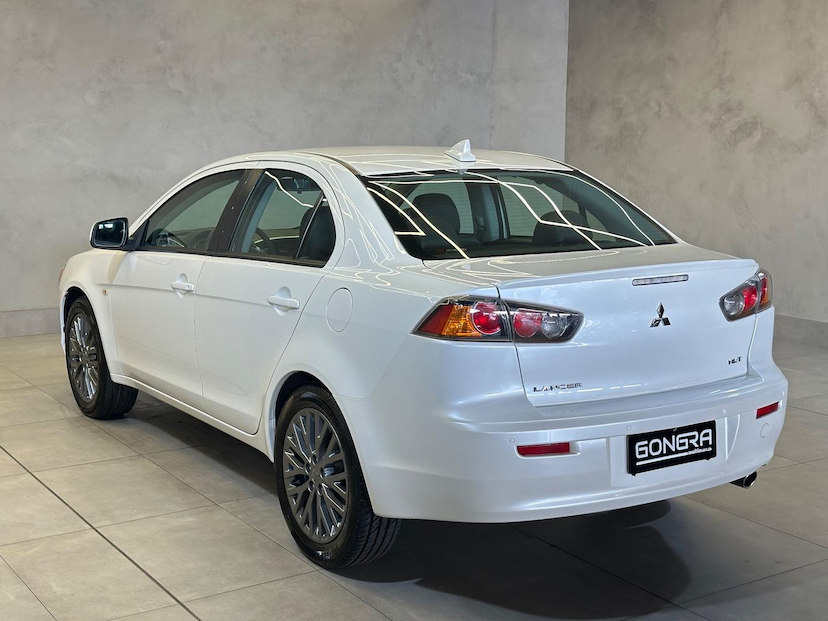 Foto do veículo MITSUBISHI LANCER  2.0 CVT 2019 40.342 KM 78.900,00