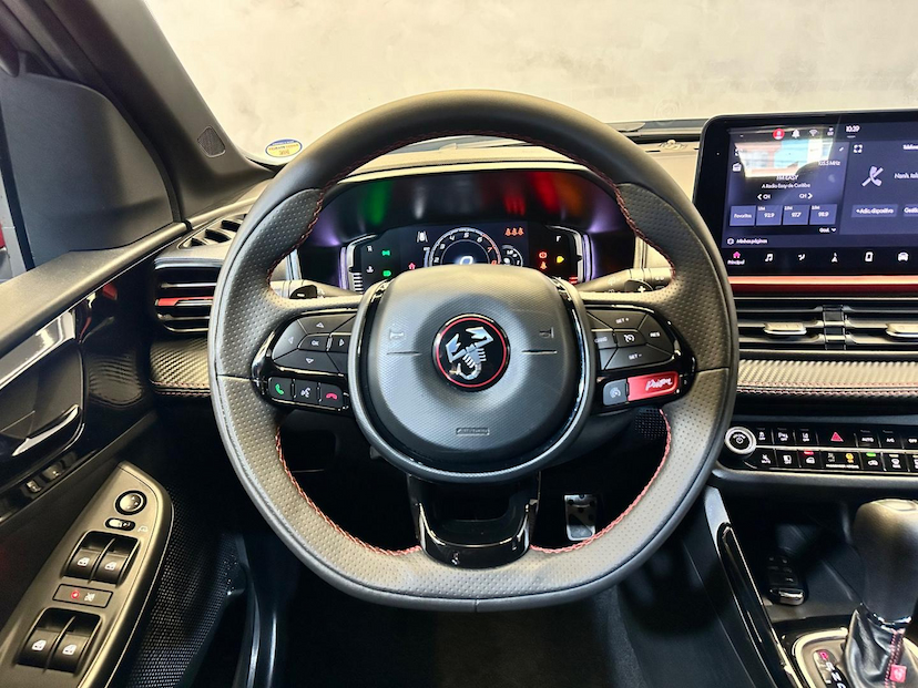 Foto do veículo FIAT PULSE  ABARTH 270 2024 8.980 KM 129.900,00