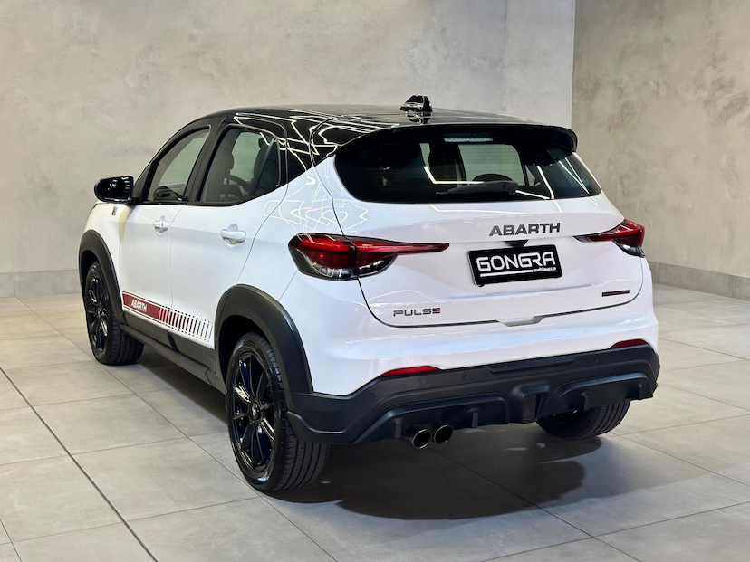 Foto do veículo FIAT PULSE  ABARTH 270 2024 11.273 KM 128.900,00