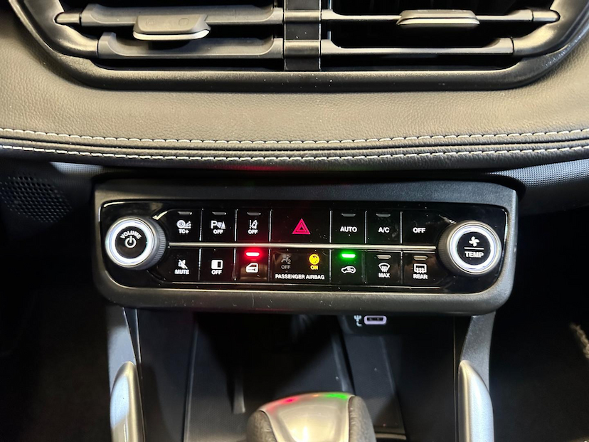 Foto do veículo FIAT FASTBACK  TURBO 270 2024 1.212 KM 132.900,00